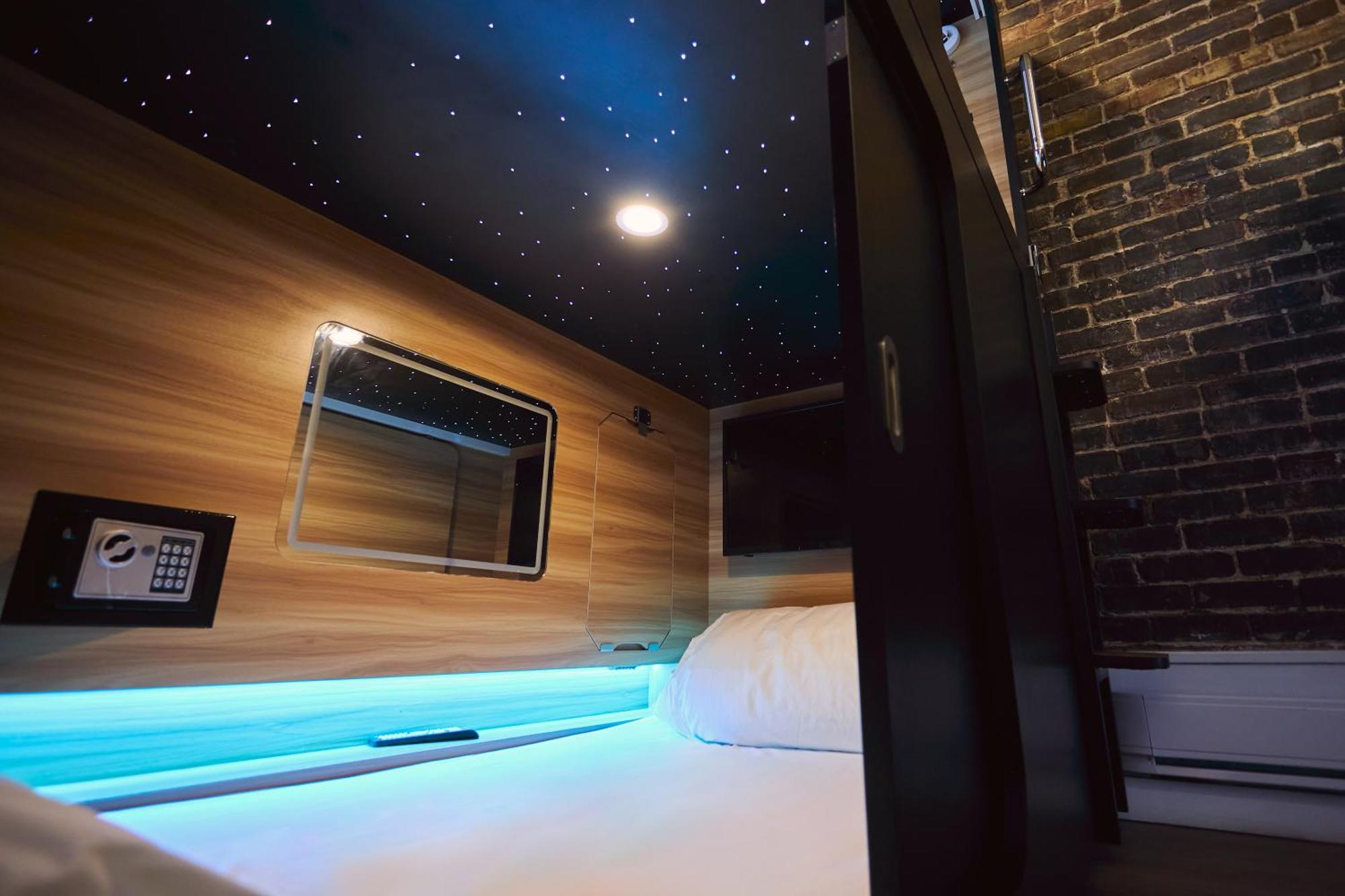 Pod Hotel Montreal Exterior foto